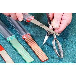 0017042011352 - Diamantfeile DiaFold flach fein 25 µ trocken & mit Wasser verwendbar Klappgriffe L 113 x B 19-6 mm grau 0017042011352 - Diamantfeile DiaFold flach fein 25 µ trocken & mit Wasser verwendbar Klappgriffe L 113 x B 19-6 mm grau